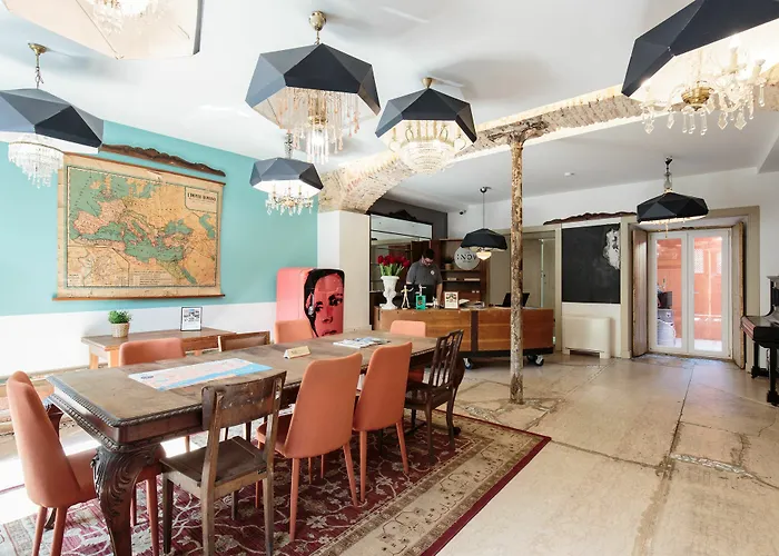The Indy House - & 3* Lisboa