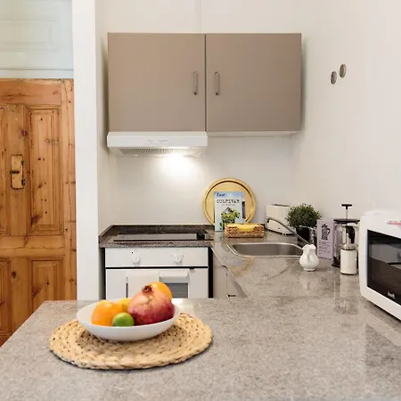 The Indy House - & Bed & Breakfast Lisboa