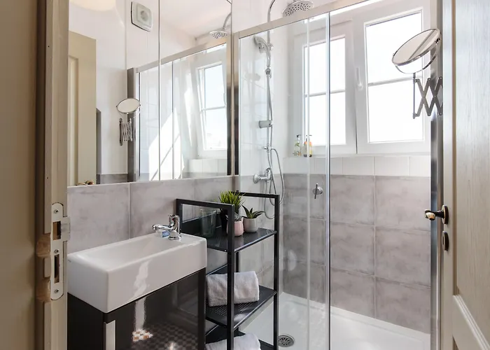 فندق مبيت وإفطار The Indy House - &