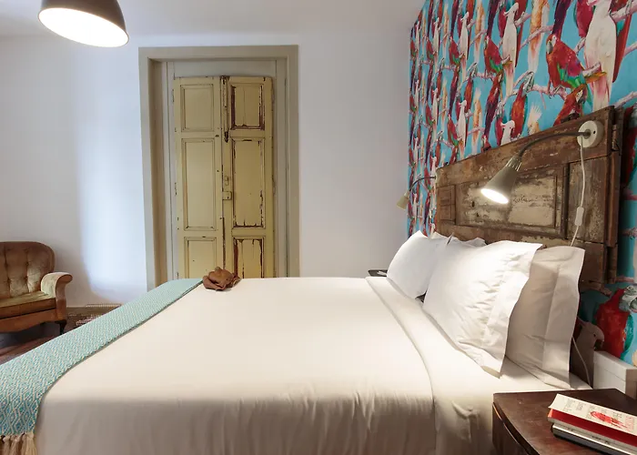 The Indy House - & 3* Lissabon